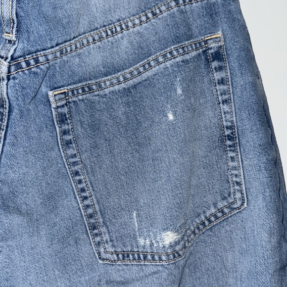 Zara Relaxed Fit Light Blue Jeans - Picture 3 of 6